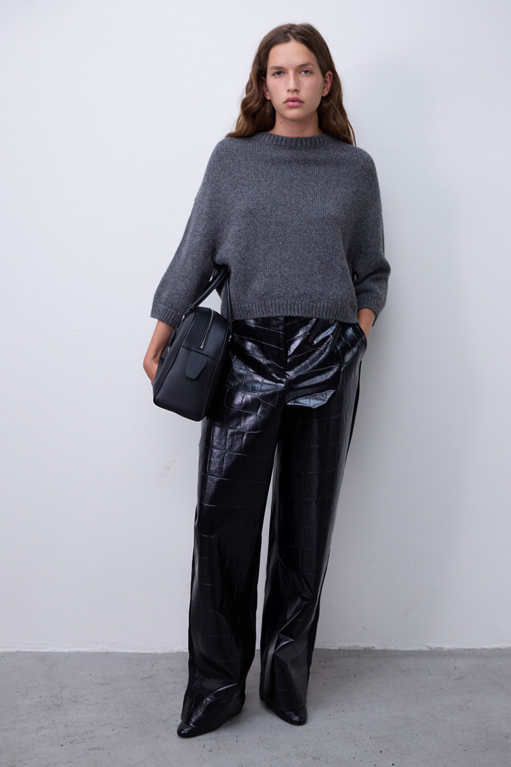 מכנסיים דמויי עור